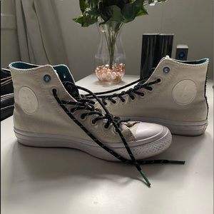 Converse Sneakers - Chucks
